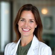 Portret Dr. Jelene Savić, specijaliste za dugovečnost.