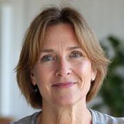 Portret Sofije Nikolić, specijaliste za mindfulness i mentalno zdravlje.
